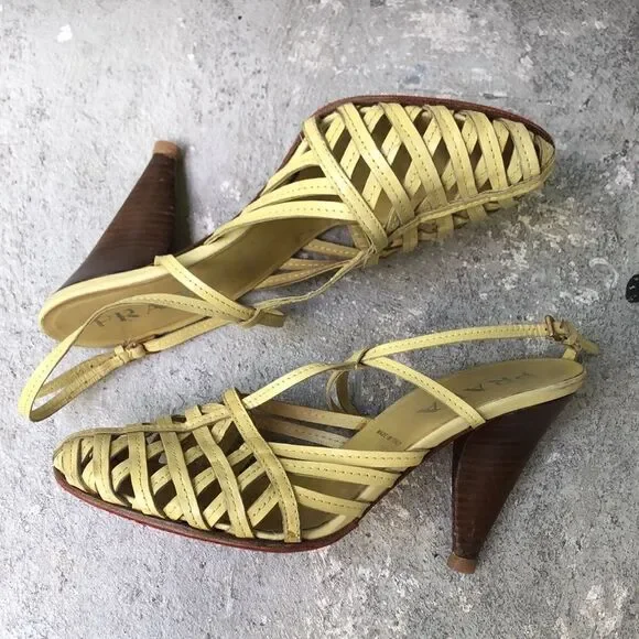 Prada  woven  sandals - Picture 3 of 12